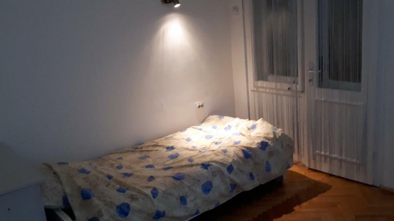 Štip Edelweiss Hostel מראה חיצוני תמונה